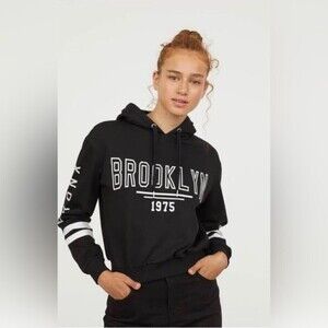 Brooklyn Hoodie New York short Size M Used.